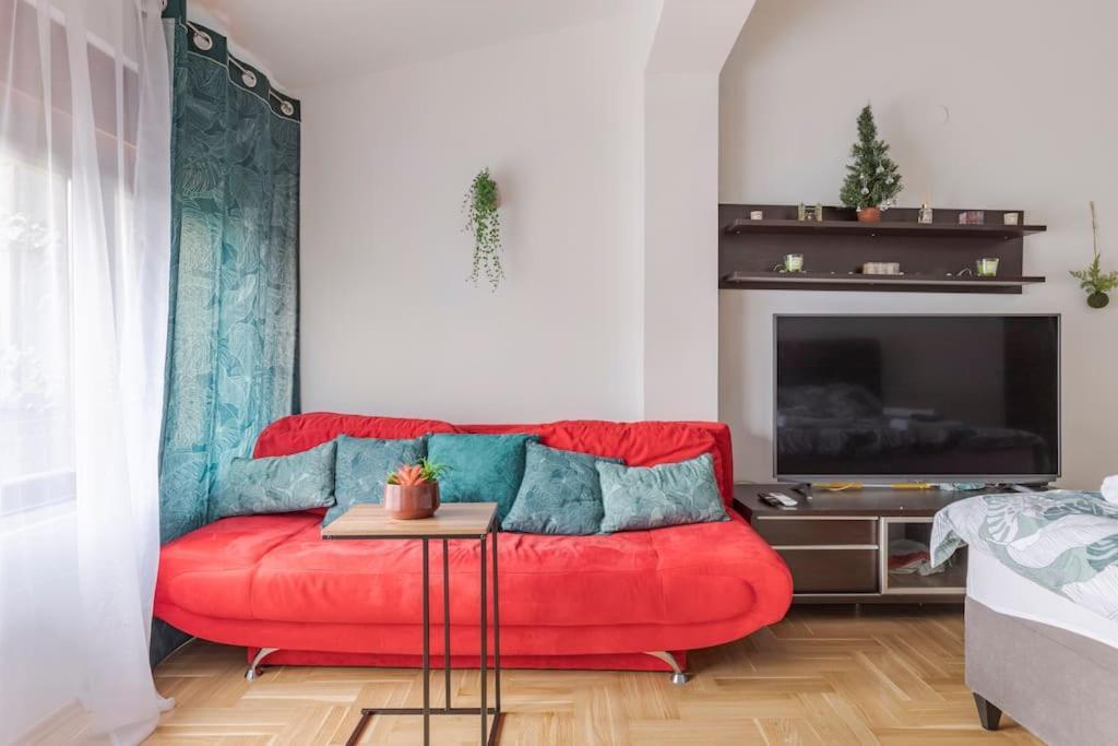 Warm House Full Of Green Ambient,Joy And Comfort 자그레브 외부 사진