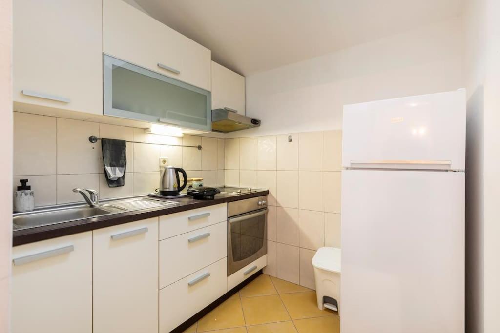 Warm House Full Of Green Ambient,Joy And Comfort 자그레브 외부 사진